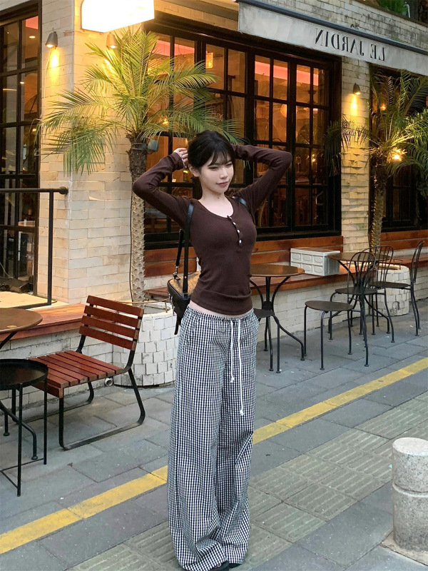 2025甜美风长袖T恤女秋季圆领别致纽扣设计修身显瘦休闲正肩上衣|undefined