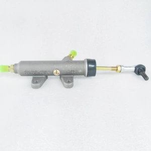 Ningbo Shenfeng clutch master cylinder 1604010-C0102 is compatible with Dongfeng Tianlong, Tianjin, and Dali Shen models