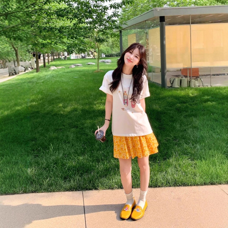Korean-Style Dopamine Yellow Skirt, Women's Spring and Summer Elastic High-Waisted Skirt with Lining Korean-Style Dopamine Yellow Skirt, Women's Spring and Summer Elastic High-Waisted Skirt with Lining
