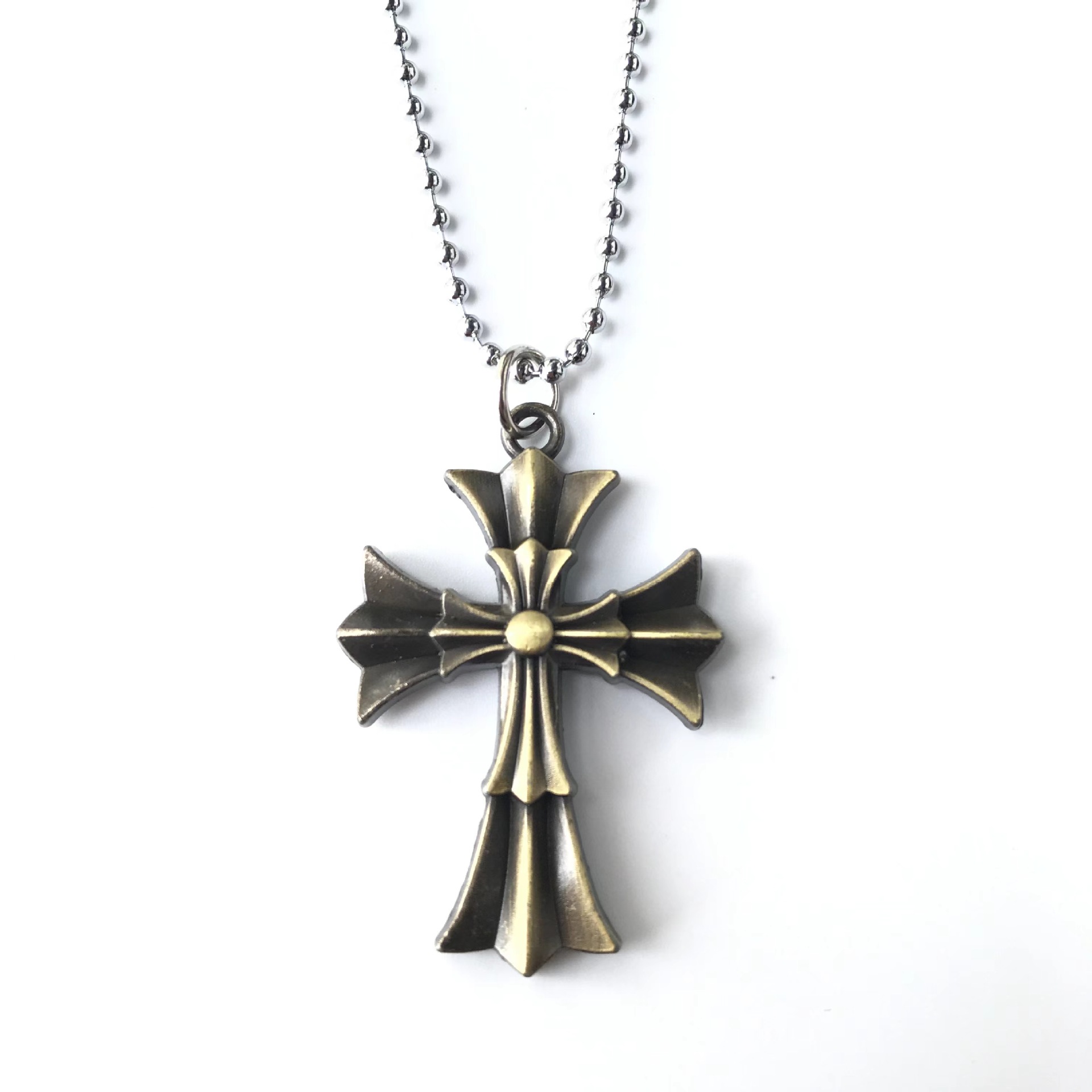 AliExpress European and American men's cross necklace sweater chain vintage distressed cross hip hop pendant