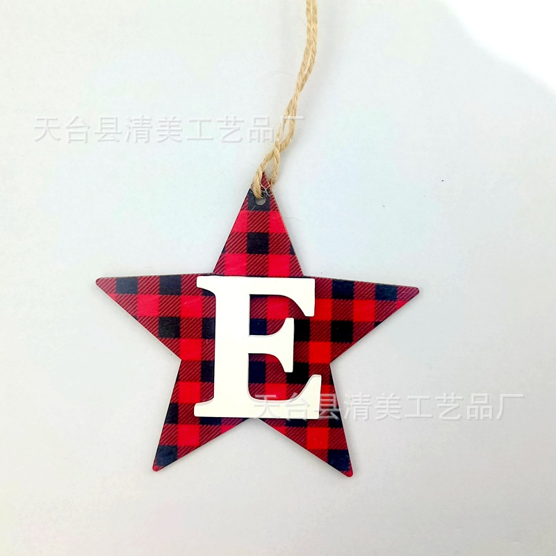 Nuevos productos transfronterizos Decoración navideña Colgante de hoja de madera Artesanía de madera Colgante pequeño Colgante de costura a cuadros negro y rojo