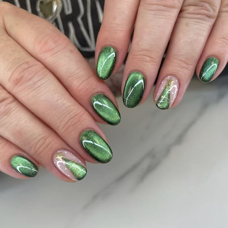Winter Christmas minimalist style green cat-eye Christmas tree white polka dot design short oval press-on nails Winter Christmas minimalist style green cat-eye Christmas tree white polka dot design short oval press-on nails