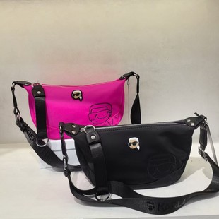 Karl �Ϸ𠔽���С���^������Ů���e�μ�б����ذ�