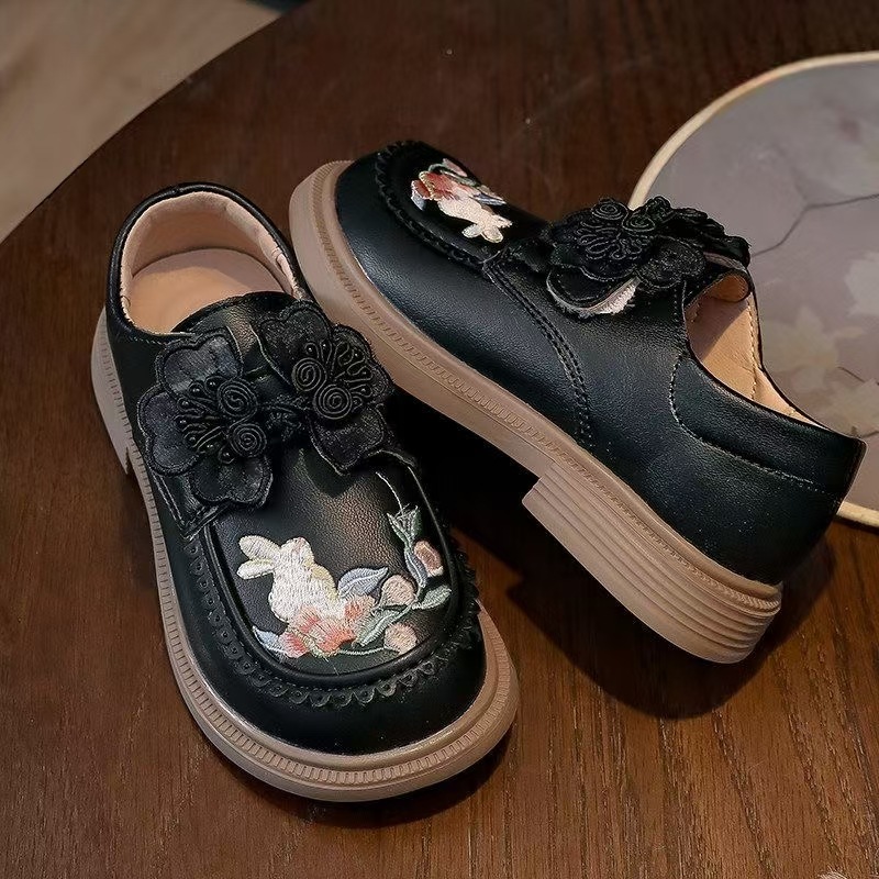 Zapatos de cuero para niñas estilo nacional bordado zapatos princesa 2026 primavera y otoño nuevos zapatos para niñas Hanfu zapatos para bebés con suela suave image 4