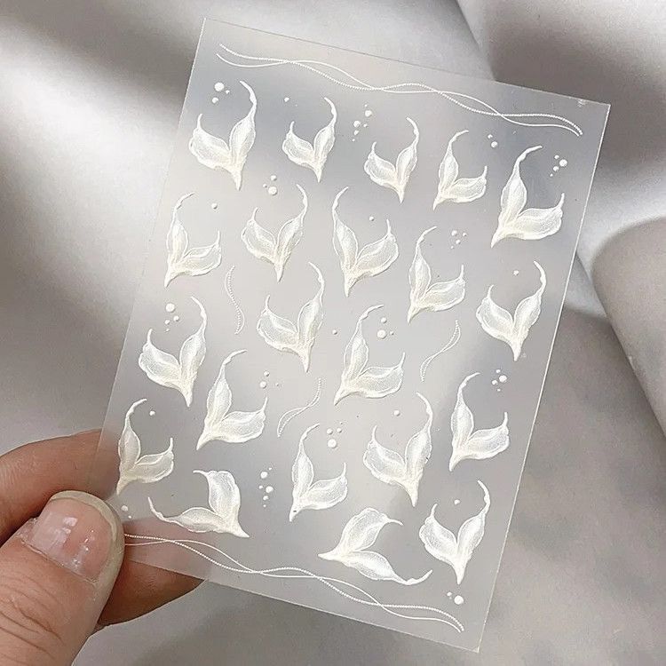 High-Value Pure White Mermaid Tail Embossed Nail Stickers, Three-Dimensional Brightening, Medium-Long Wearable Nail Decorations with Adhesive