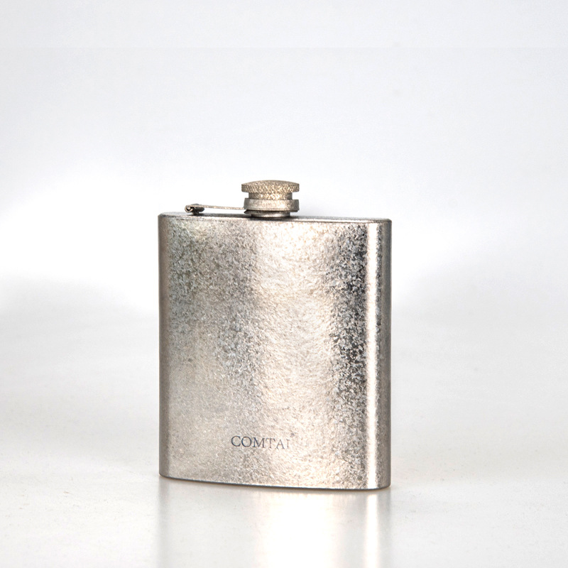 COMTAI - Botella de Vino Cuadrada Portátil de Titanio Puro, Juego de Vino de Alta Gama para Viajes al Aire Libre, Estilo Retro de Lujo Ligero, 200 ml