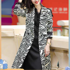 高端风衣外套女秋冬韩版设计感炸街中长款时尚休闲斑马纹西装大衣