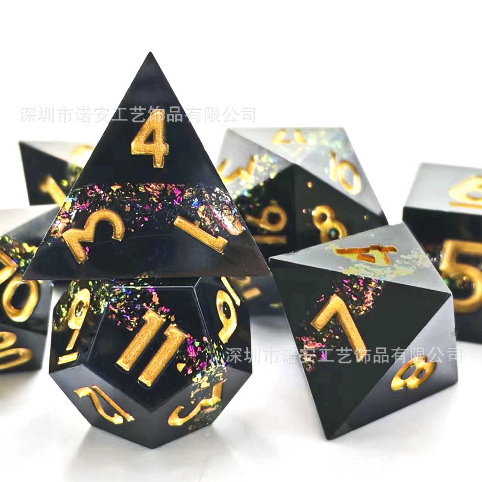 블랙 클립 컬러 골드 단어