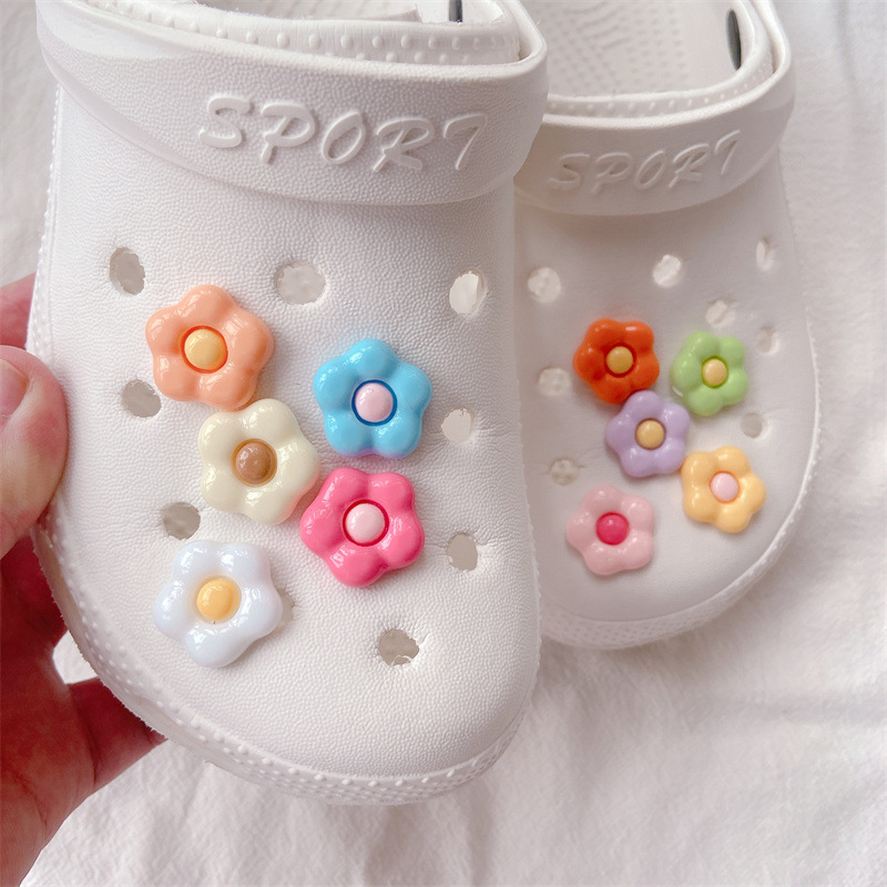 1 Piece Quantity Casual, Holiday, Home Occasion Flower Shoe Accessories Plastic Slippers Summer Shoe Buckle
