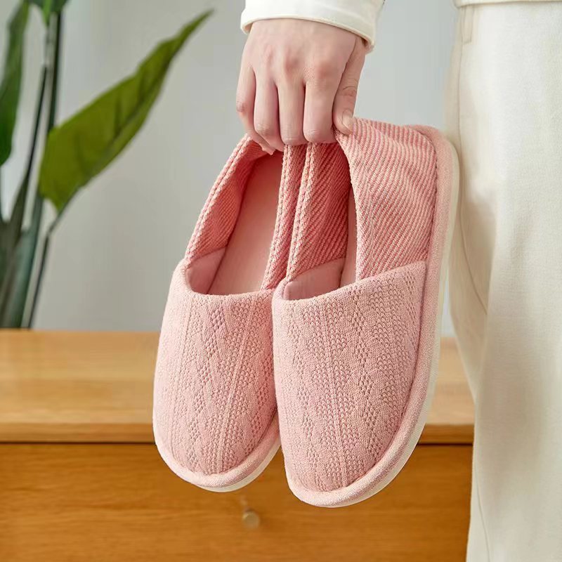 Primavera de tamaño extra grande Primavera y otoño hogar soplando mudos de fondo suave Zapatillas de algodón pre-embarazo y post-embarazo primavera y verano confinamiento zapatos