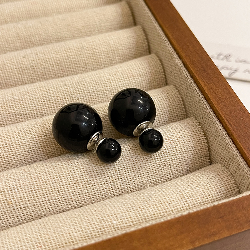 Aguja de plata bola de perlas pendientes de doble cara pendientes elegantes retro francés personalidad temperamento luz estilo de lujo pendientes al por mayor