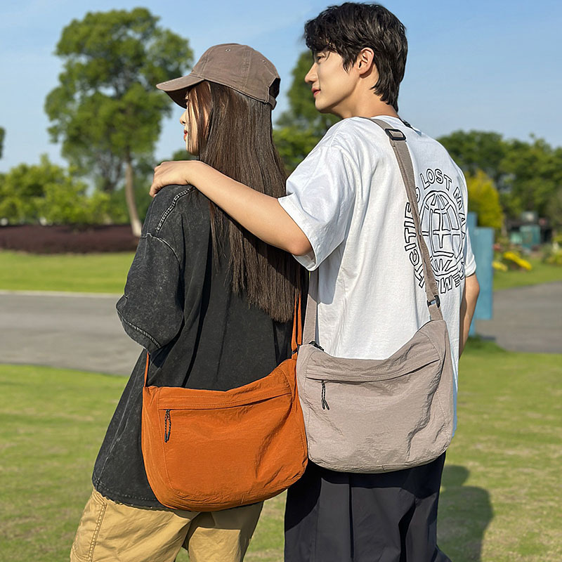 Retro Trendy Couple Style Crossbody Bag 2026 New Workwear Style Shoulder Bag Men's Casual College Student School Bag