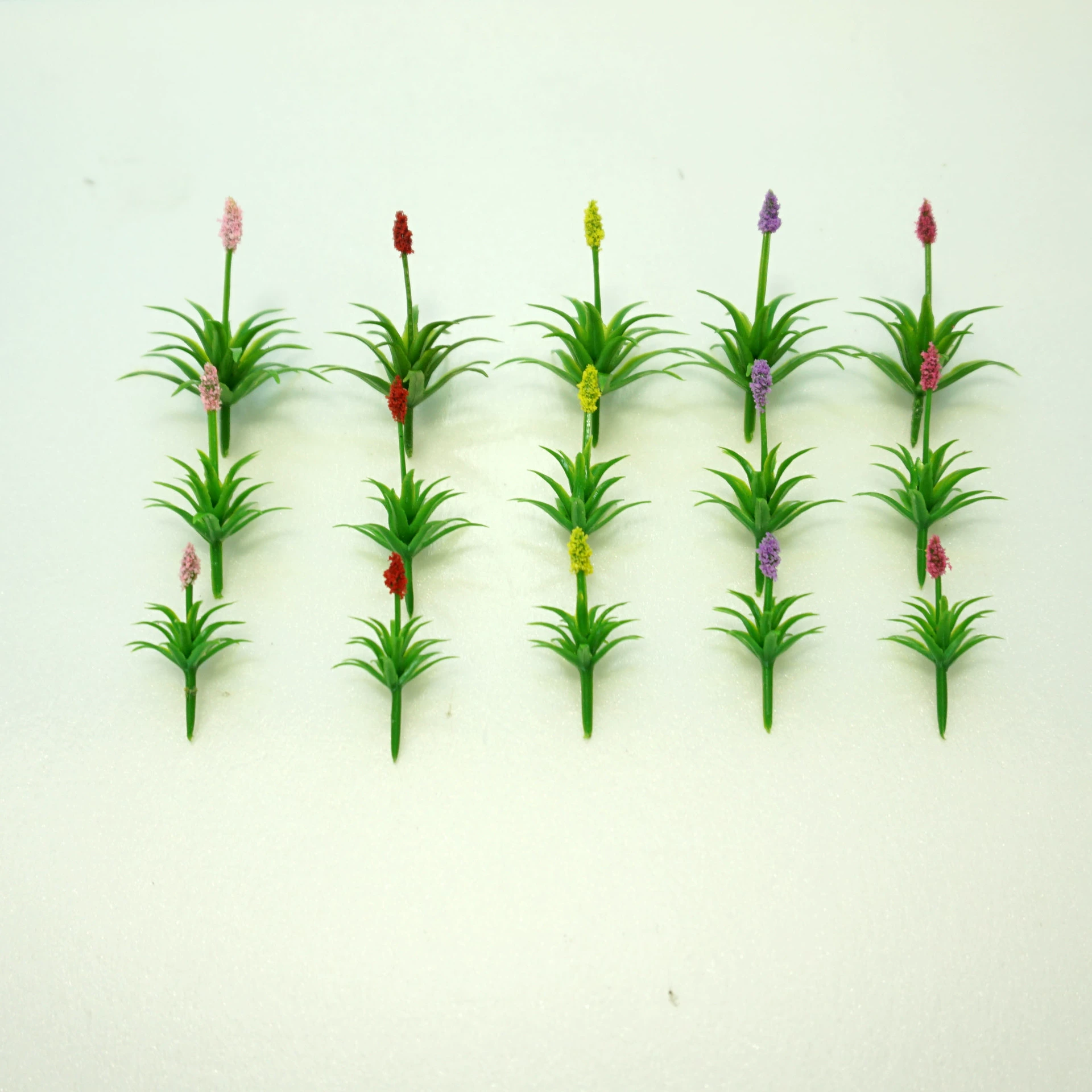 Строительный песок Модель стола Декоративная модель дерева Микро-ландшафтное моделирование Мини-маленький цветок с цветочным сердечником Маленький дикий цветок