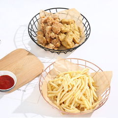 Manufacturer wholesale iron plated French fries basket fried chicken basket mini iron wire food basket snack basket western restaurant French fries basket