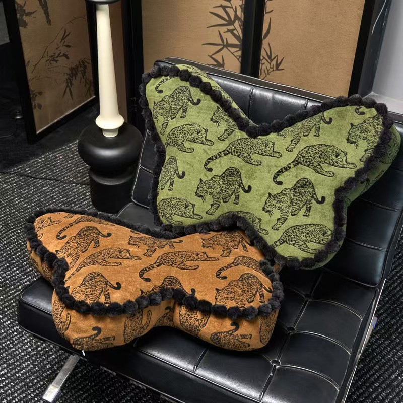 Medieval Style Butterfly-Shaped Cushion American French Living Room Sofa Pillow High-End Retro Green Cushion Soft Waist Pillow