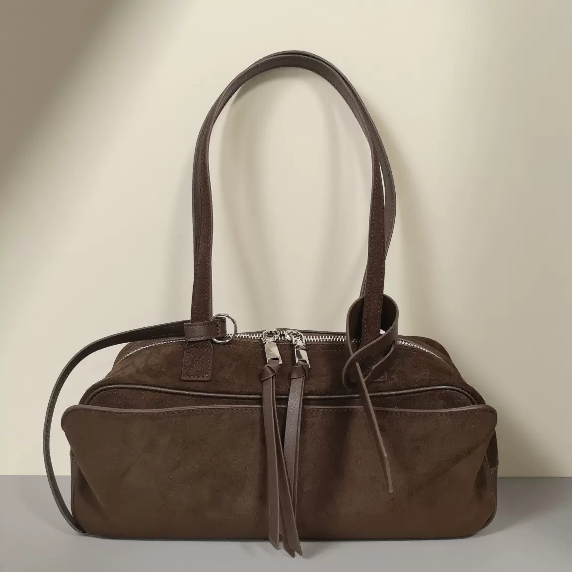 真皮女包高级感轻奢2025新款磨砂牛皮保龄球托特包单肩腋下包跨境