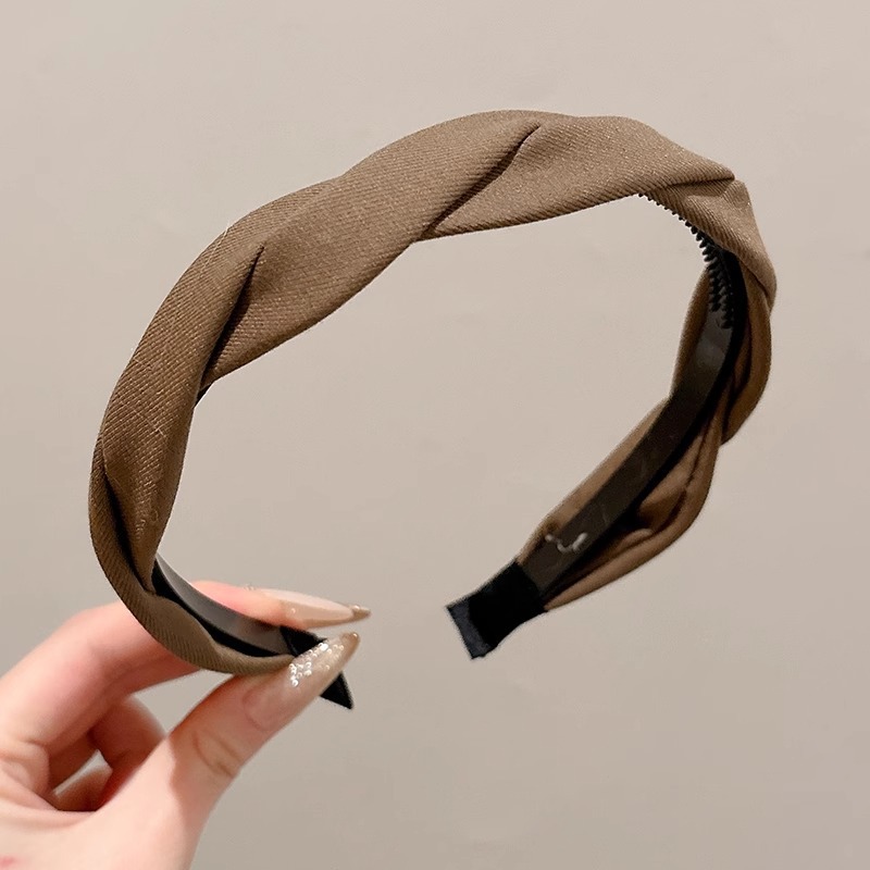 Cerebral alto trenzado banda de cabello mujer 2025 nuevo lavar la cara banda de cabeza dientes antideslizante presión tarjeta de cabello simple cabello tocado