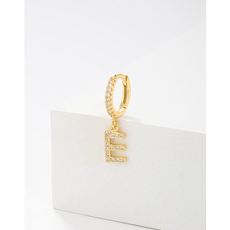 Amazon transfronterizo 925 plata esterlina 26 letras pendientes de estilo europeo y americano pendientes de orejas de orejas de orejas