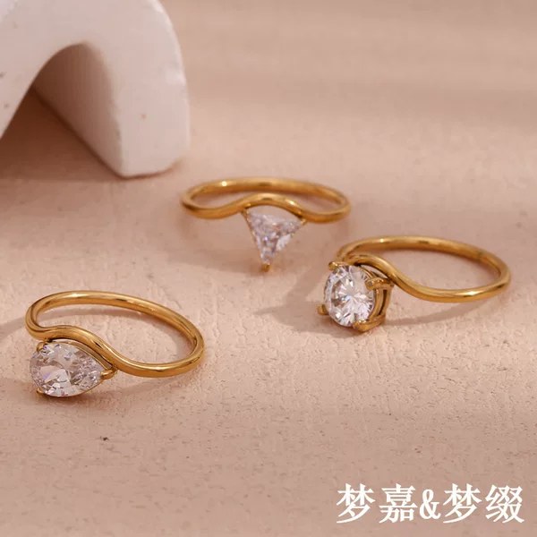 European and American ins fashion light luxury wave ring Golden zircon ring stainless steel plated 18k simple all-Match ring
