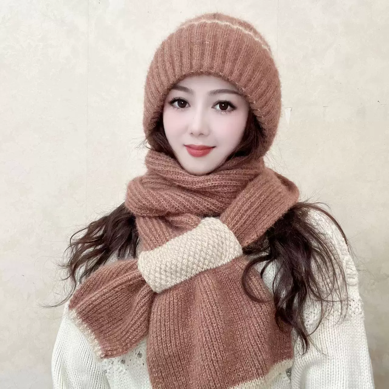 К knitted universal scarf with hood, woolen knitted hat