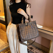 跨境女包2025新款欧美复古印花大容量托特包小众通勤高级感单肩包