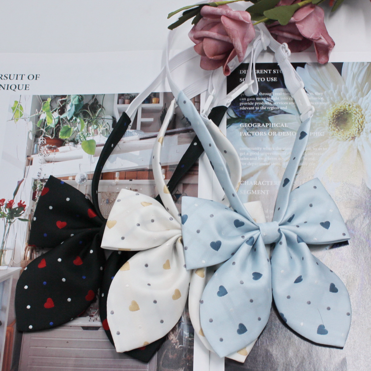 Spot al por mayor amor corbata de pajarita de oreja de conejo mujer jacquard de seda de poliéster más estilo universitario duro pajarita de pajarita flor de diez colores