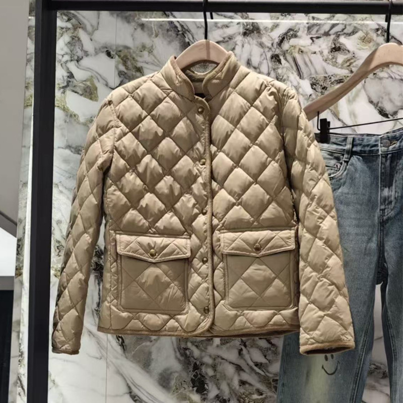 The Same Style as the Mall 2025 Winter New Style Quilted 90 White Duck down Jacket Women's Stand Collar Slim Short Jacket