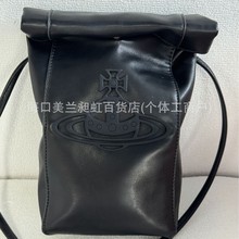 2025新款西太后牛皮纸袋薯条包土星黑色鳄鱼纹牛皮手机包斜挎包