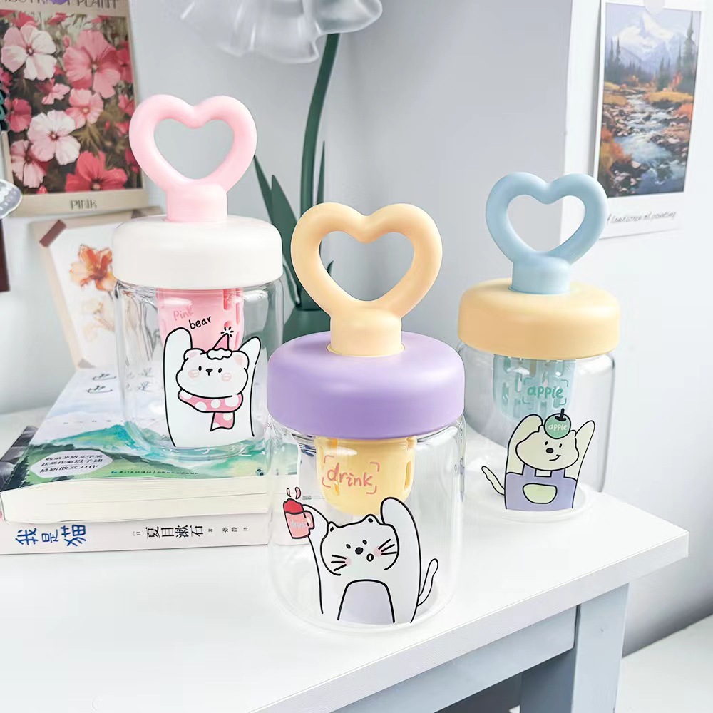 귀여운 동물 하트 모양의 리프팅 링 컵 슈퍼 귀여운 높은 붕규산 유리 컵 높은 색상 가치 학생 물 컵 핸들