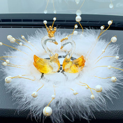 皇冠水晶天鵝小車內飾品ins風中控台擺件生日情人節送禮禮物