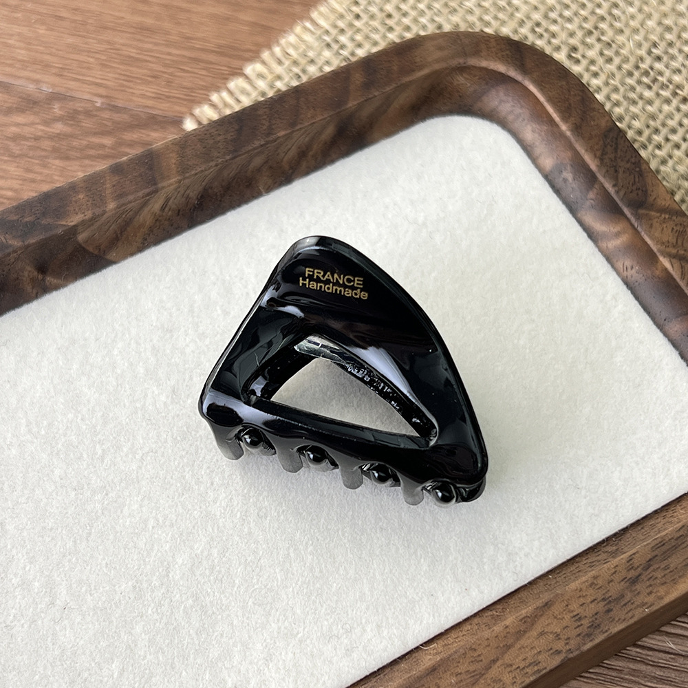 3.6cm 삼각형 검정색