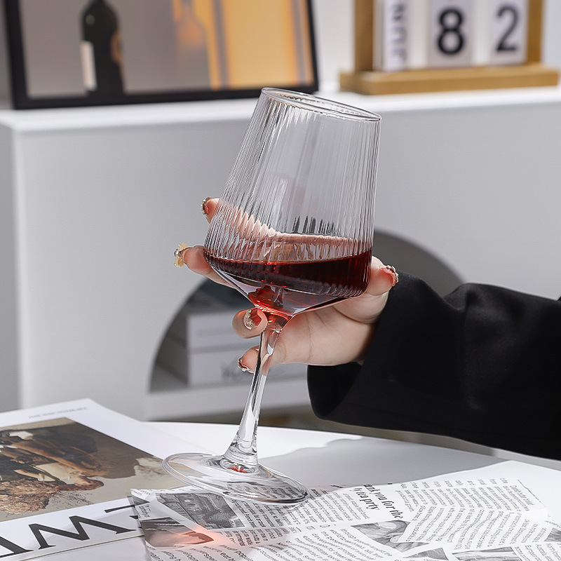 유럽식 레드 와인 잔, 간단한 세로 줄무늬 밀도 유리 컵, 가정용 샴페인 잔, 와인 잔, 디캔터 줄무늬 와인 잔