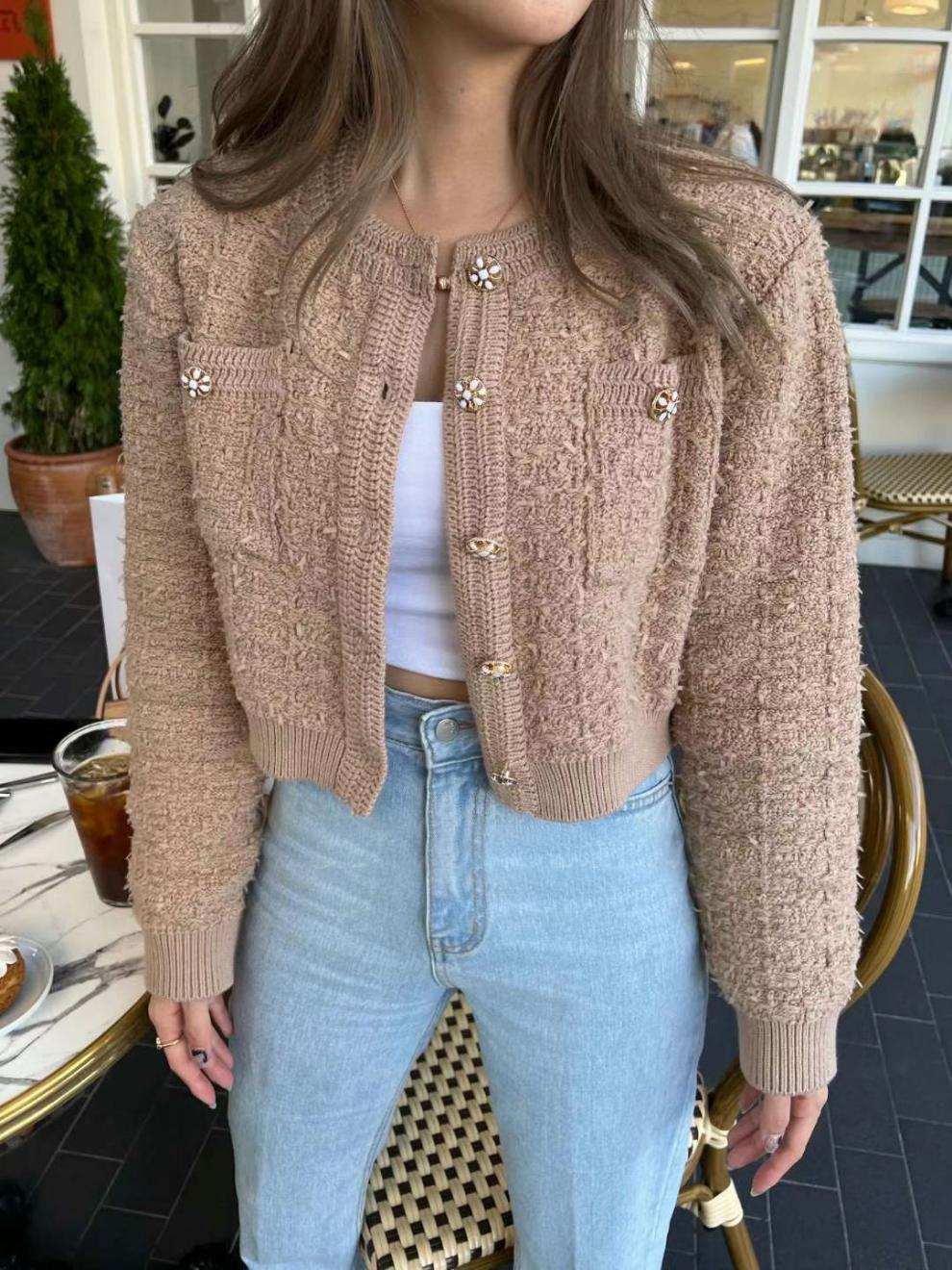 Nuevo estilo coreano de otoño y invierno suave pegajoso pequeño viento fragrante jersey de punto de camisa de estilo francés temperamento femenino delgado suéter de cuello redondo abrigo