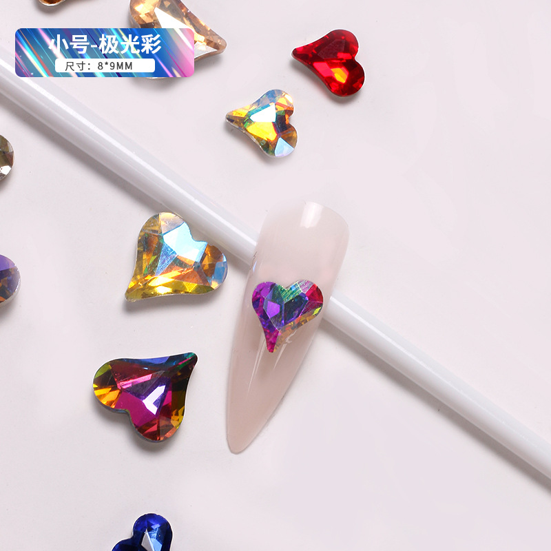 Explosiones japonesas en línea manicuría amor cristal color fantasía perforación de corazón de corazón de corazón gran taladro de cabeza de joyas de braza de la novia