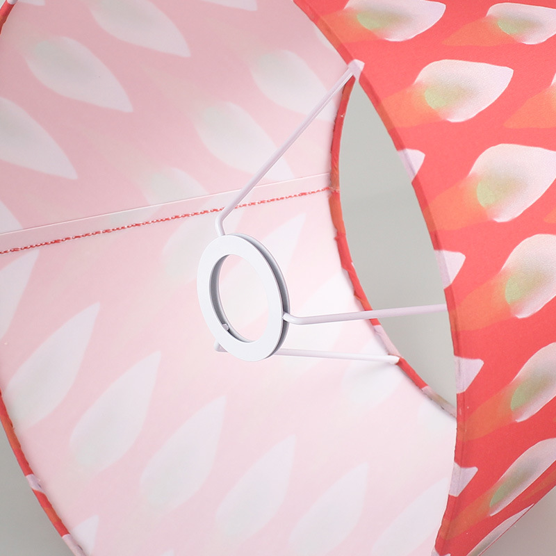Fábrica al por mayor transfronteriza impresión plana pantalla de tela lámpara de pie lámpara de mesa lámpara de pantalla creativa personalizada