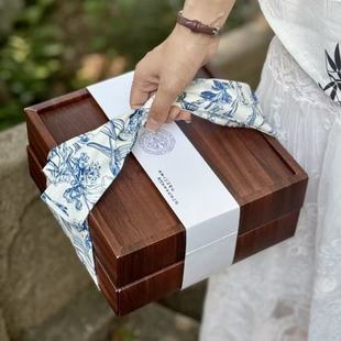 Solid Wood Double-Layer Wedding Gift Box Mooncake Box Wooden Portable Wooden Box Tea Pastry Dried Fruit Box
