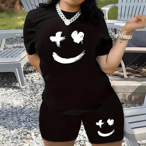European and American-style women's printed sportswear set: letter-printed short-sleeve top with crew neck, paired with matching short pants—perfect for fall and winter, available in plus sizes.