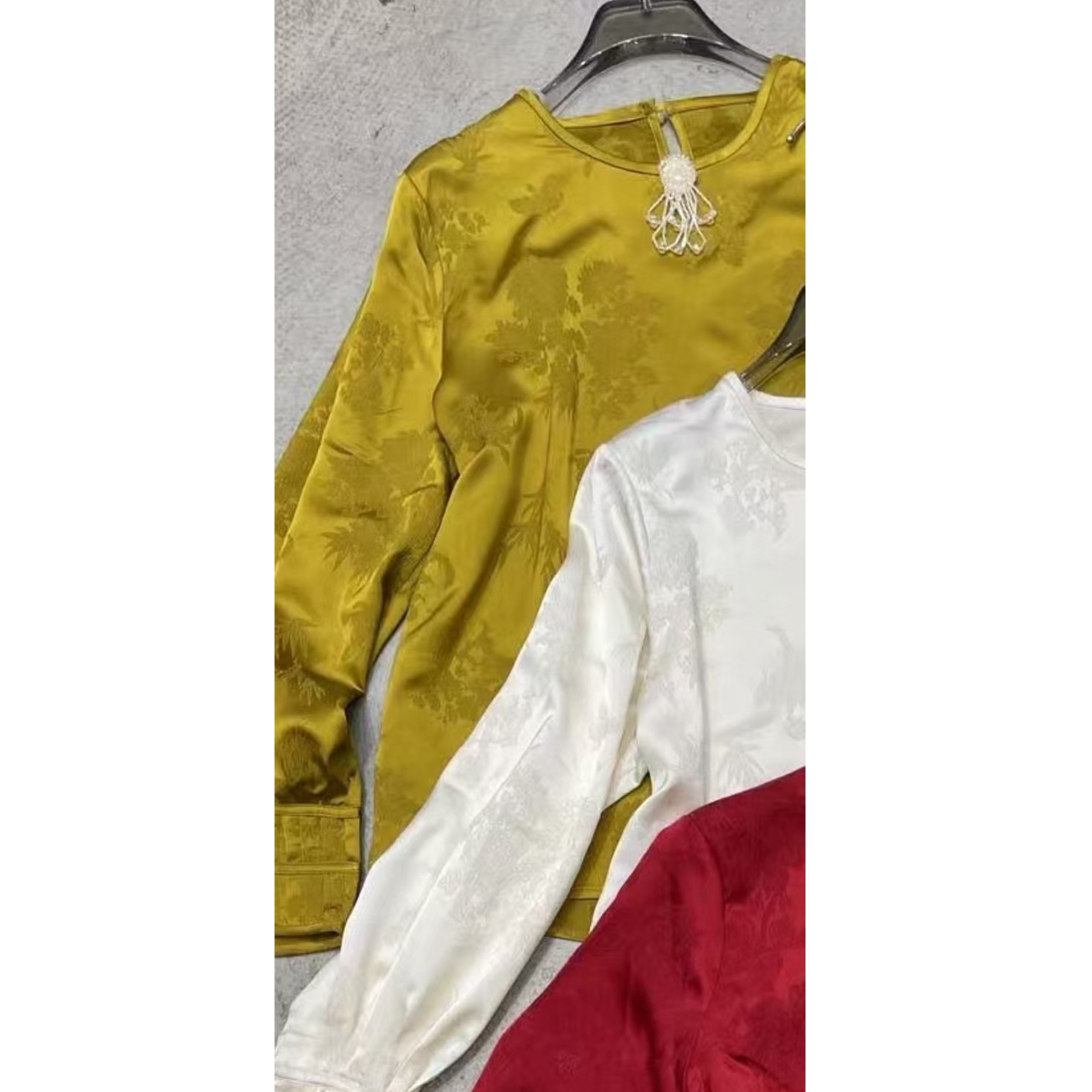 C61DEFC8-8142-4883-8BE0-18F200