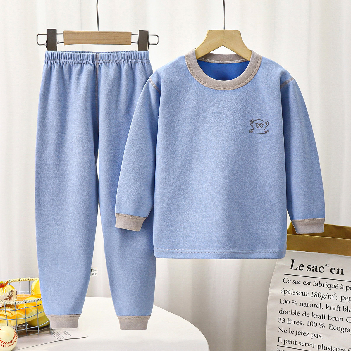 Niños sin hueso de ternero de cuello alto nuevo abrigo de otoño conjunto de pantalones de oro para hombres y mujeres estriado conjunto de ropa interior cálida