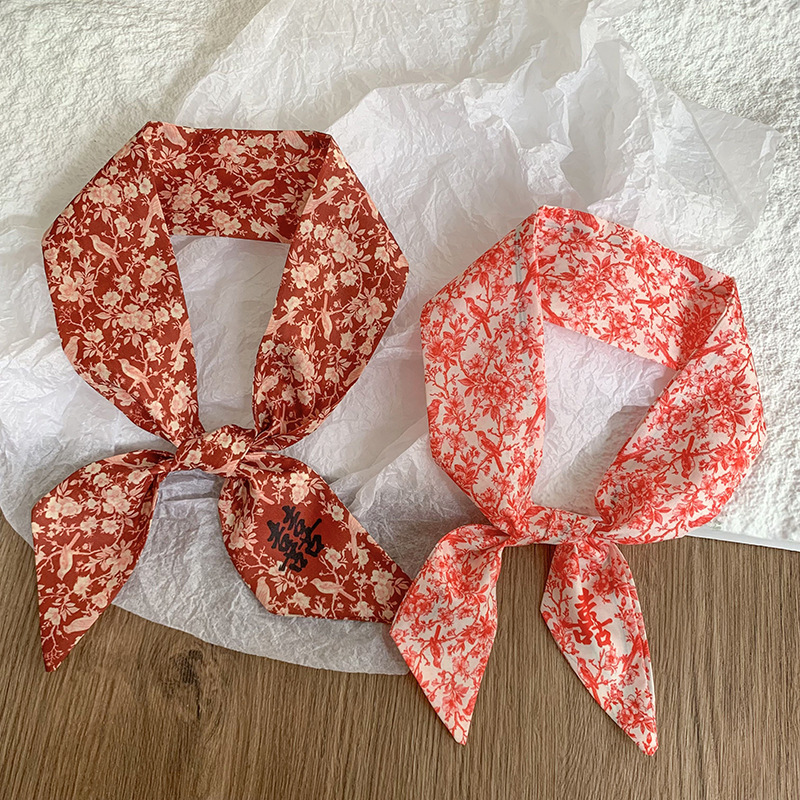 Buñuelo largo de seda roja de alto nivel multifuncional caja de regalo de bodas decoración de bolsas de pañuelo flotante correa de pelo