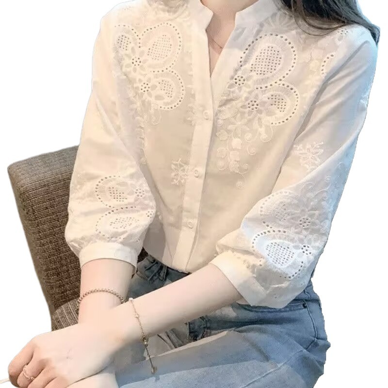 2025秋季新款衬衫绣花镂空七分袖V领衬衣洋气减龄女式通勤小衫|undefined