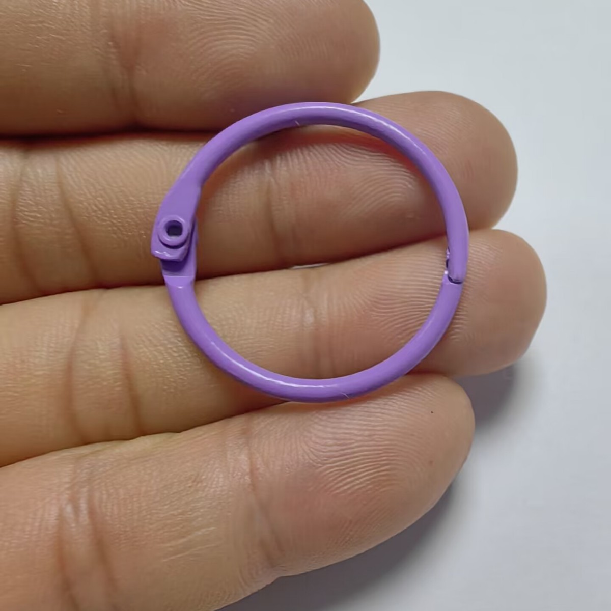 DIY accesorios de llavero 30mm hierro pintado colorido llavero redondo anillo de apertura de anillo de fijación