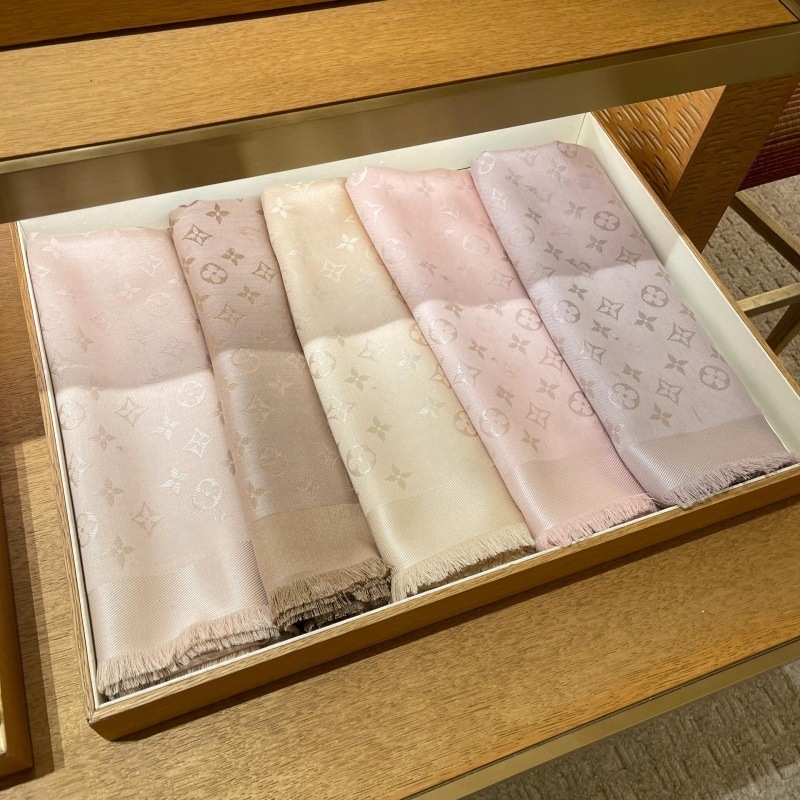 羊毛真丝金银丝围巾大方巾中薄款四季佩戴款秋冬保暖款女旅游披肩|undefined