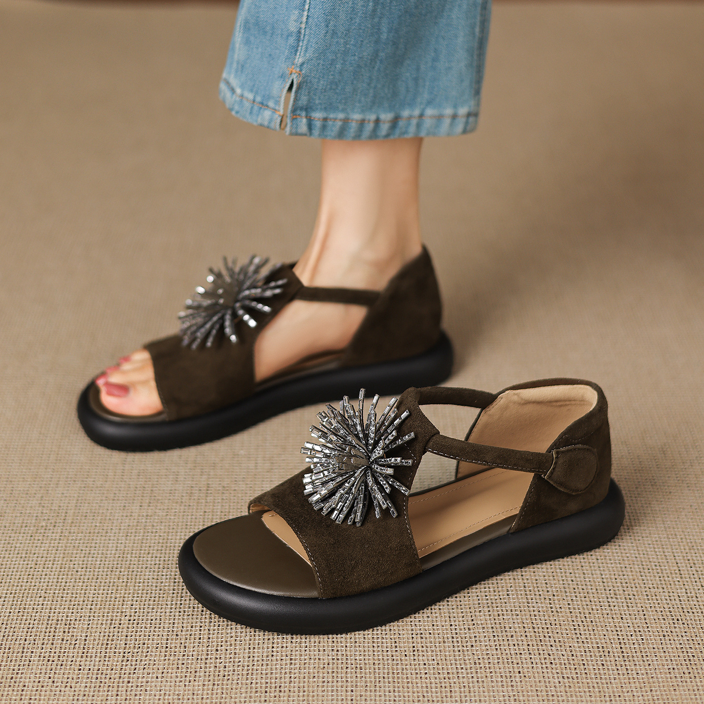 Sandal hở mũi nữ đế dày da cừu đính đá pháo hoa — màu xanh đậm