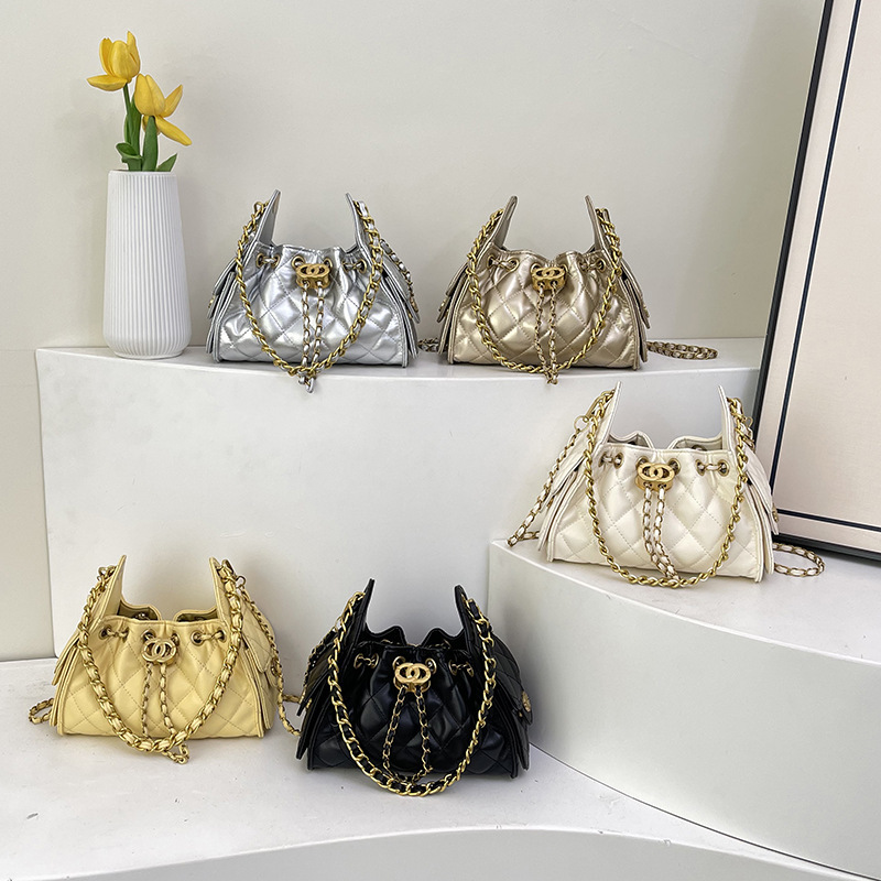 Pre-Owned Chanel-Style Drawstring Crossbody Shoulder Bag for Women 2026, Light Luxury High-End Trendy Quilted Chain Bucket Bag