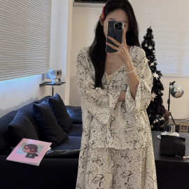 秋季上新泡泡棉吊带复古花带胸垫三件套宽松舒适休闲家居服套装