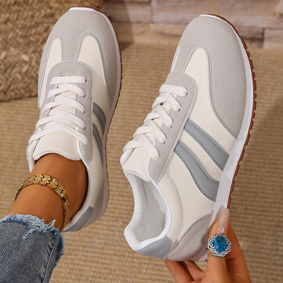 Zapatos transfronterizos de tamaño grande Gump 2026 primavera nuevos zapatos deportivos ligeros para estudiantes zapatos casuales zapatos de comercio exterior zapatos de mujer