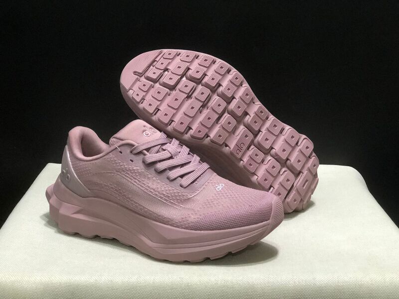 纯原 yoga Alo Runner 休闲跑步鞋 男女鞋 36-46码 带半码工厂店|undefined