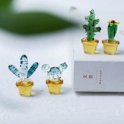 Console Creative Decoration Women — Car ornaments