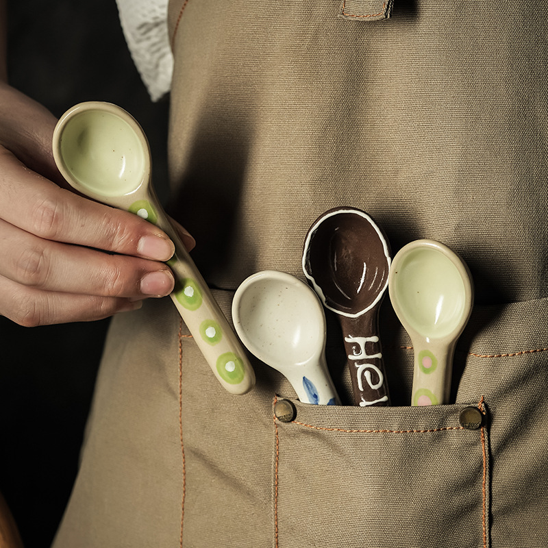 Retro estilo japonés cocina de sopa de sopa de cerámica hecha a mano pequeña cucharada de cerámica de alto valor de mezcla cucharada de cerámica gruesa
